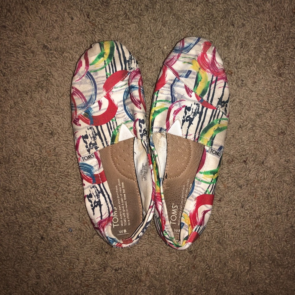 Multicolored Toms